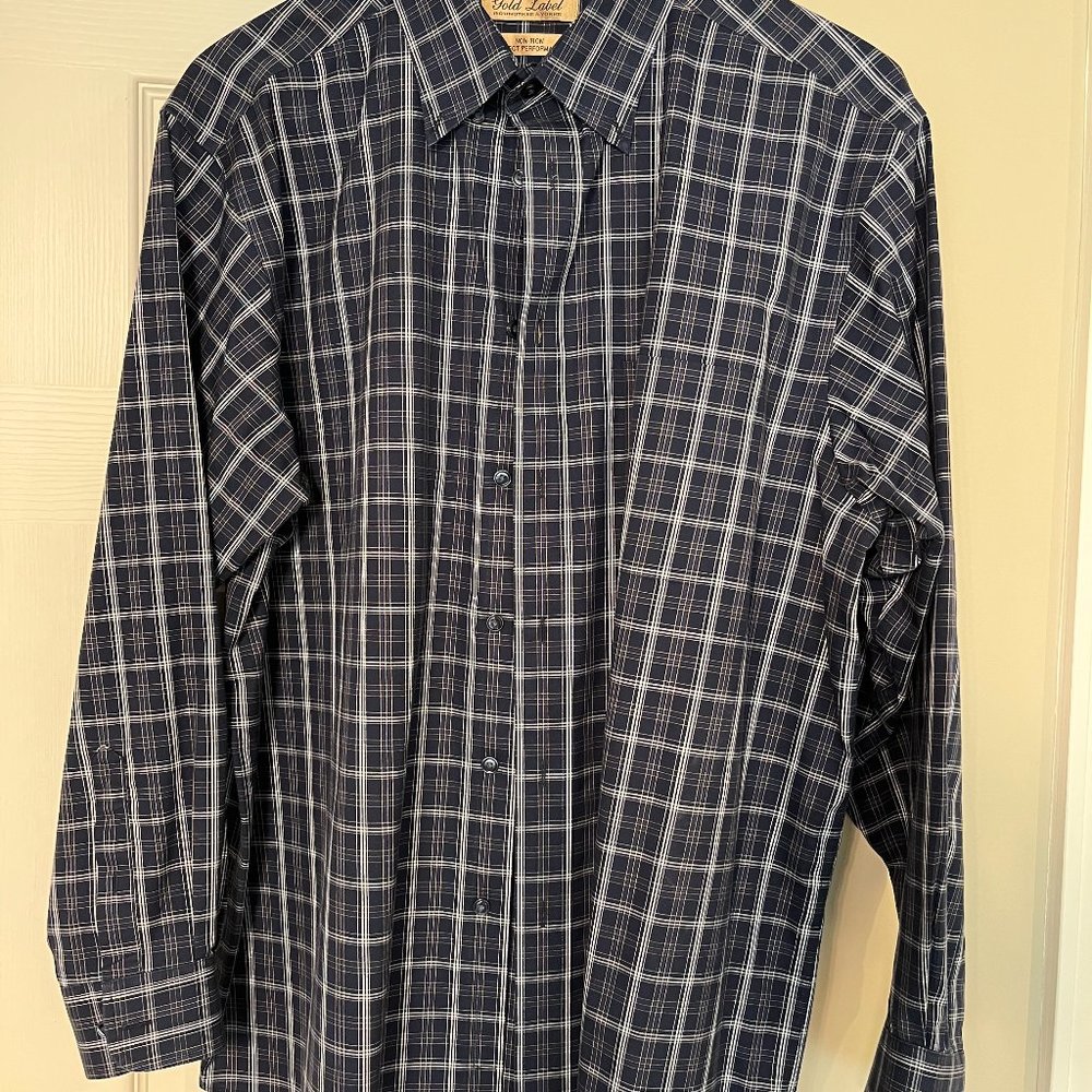 Like New Men's Roundtree & York buttondown shirt